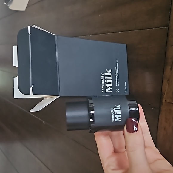 COMMODITY Milk Expressive Fragrance 30ml NEW - Picture 2 of 3